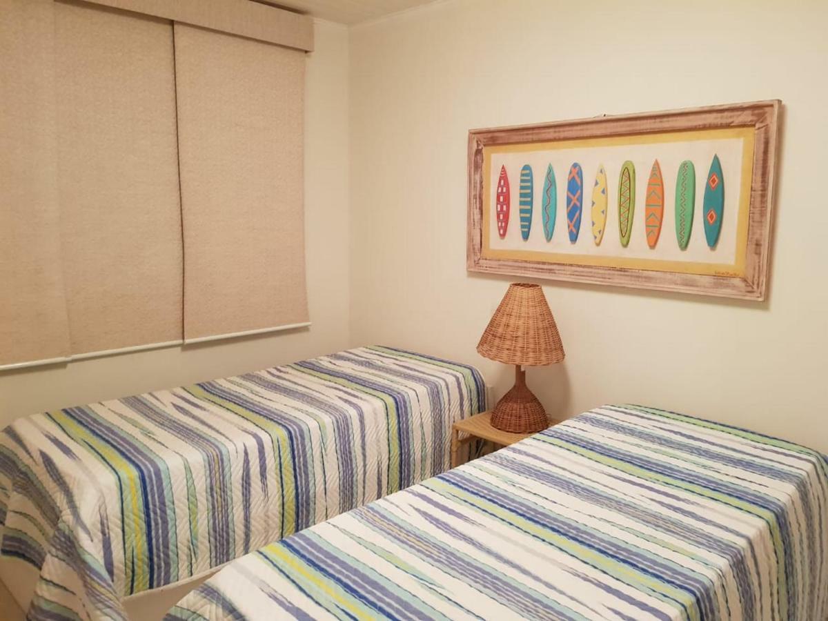 Holiday home Casa Alto Padrao Na Ferradura Em Com Piscina Privativa *